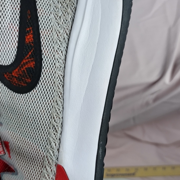 Nike Kyrie Irving Flytrap 6 Mens Size 7.5 Basketball Athletic Shoes (DM1125-002) - Picture 7 of 12